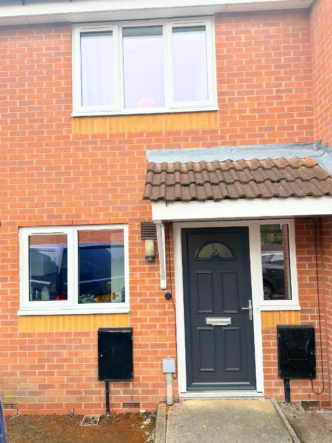 Fabulous 2 Bed Town House Free Parking Wifi Villa Derby Exterior photo